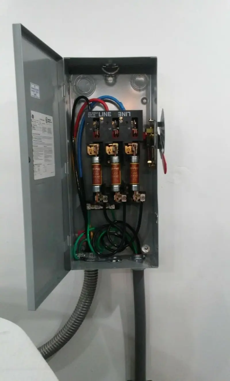 Three-phase disconnect switch installed for Smoke Detector Installation in Pavilion